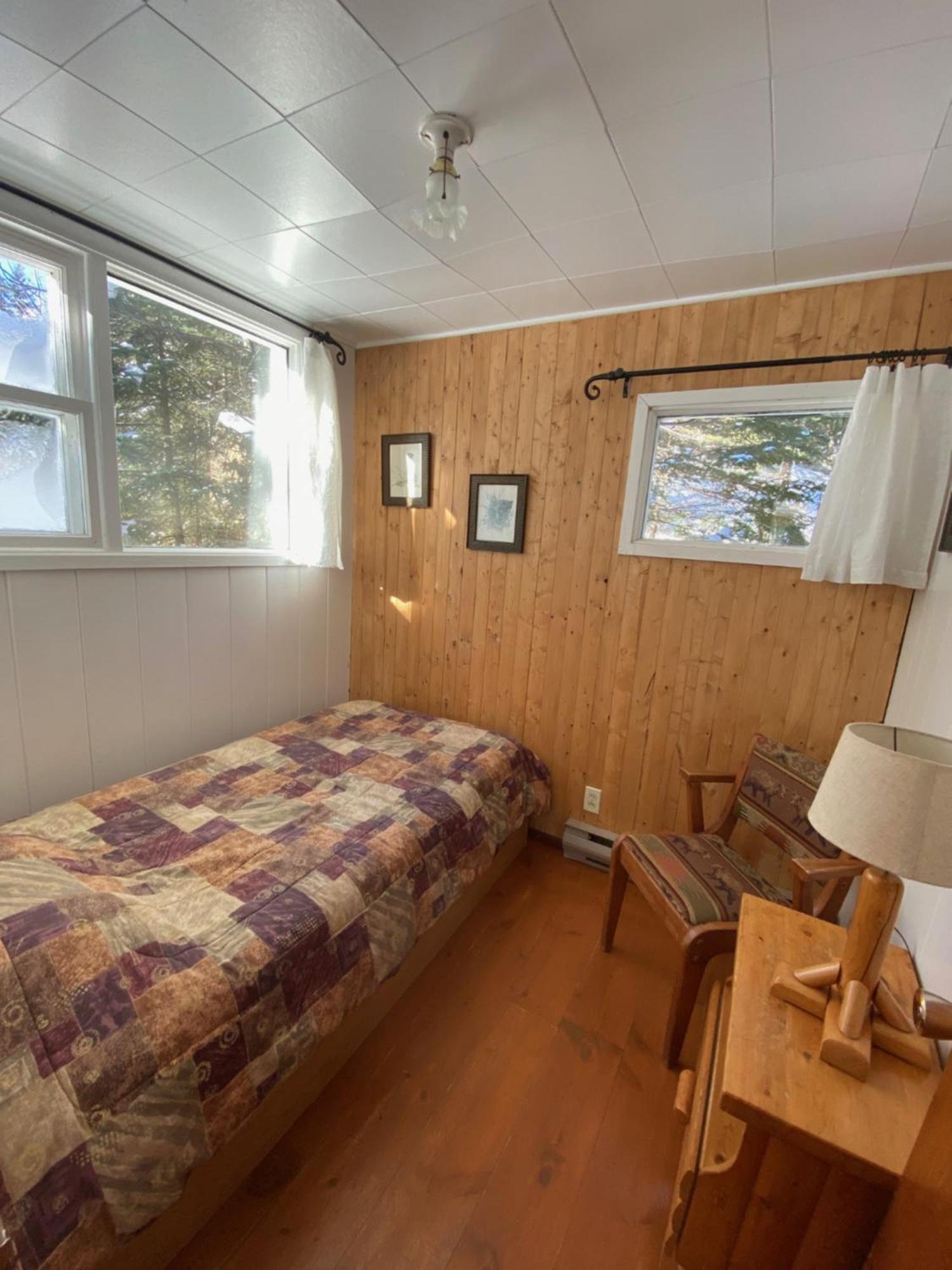 Kan-A-Mouche Pourvoirie Auberge Et Chalets Сен-Мишель-де-Сен Экстерьер фото